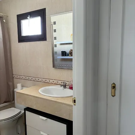 Casa Amplia Y Moderna De 3 En Complejo Con Piscina Prázdninový dům *
