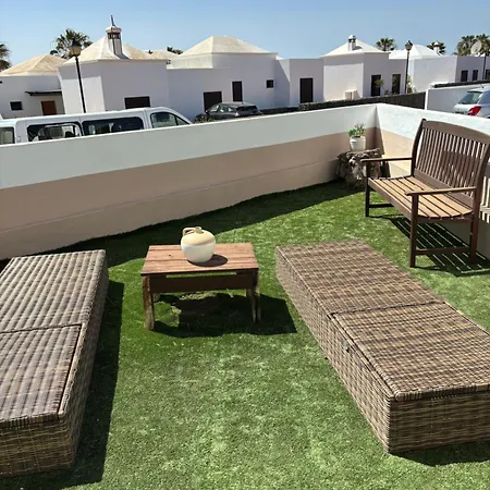 Prázdninový dům Casa Amplia Y Moderna De 3 En Complejo Con Piscina Costa Teguise